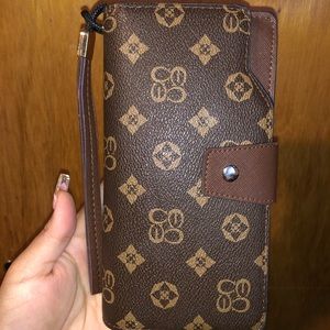 Charisma Monogram Accordion Card Holder Wallet